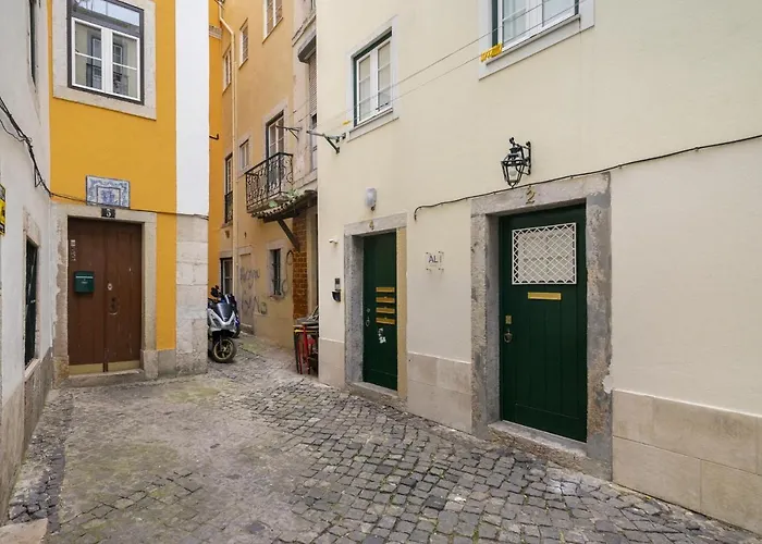 Whome Alfama Studio Prime Location Explore Lisbon W/ Style